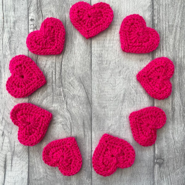 Bright glitter pink crocheted pocket hearts…. Perfect for card making, appliqué, scrap booking, wedding, adding to garland, wreath and more