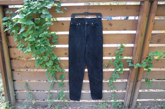 Vintage Levi's 512 Women / Black High Waist Jeans