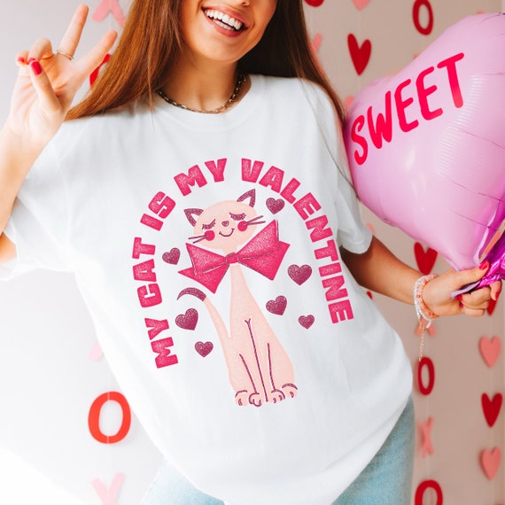 Vintage Hearts T-Shirt Cool Retro Valentines Day Gift Tee Vintage Hearts T-Shirt Cool Retro Valentines Day Gift Tee