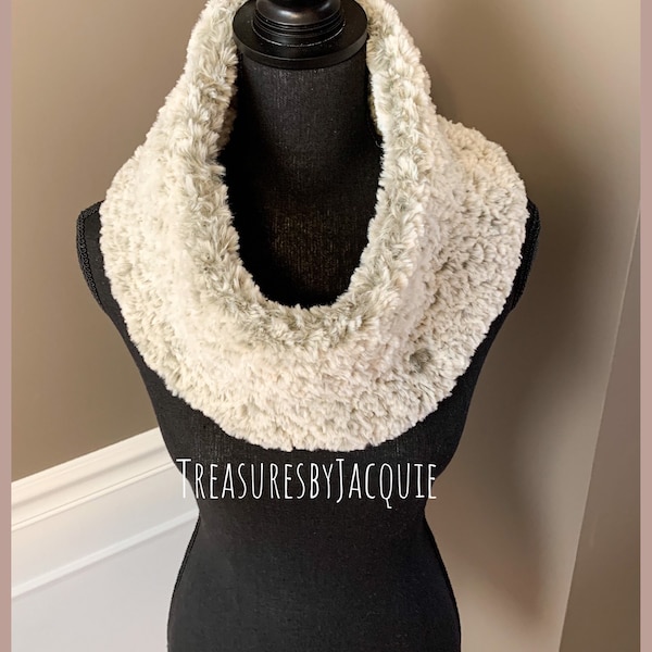 Faux fur cowl scarf, crocheted cowl scarf, faux fur scarf, neck warmer, cowl scarf, grey and white faux fur scarf, ladies gifts