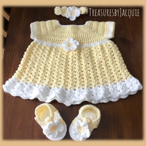 Crocheted Daisy Baby Outfit (3-6 Months): Dress, Sandals & Headband