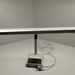 Nice Off-white vintage Desk Lamp