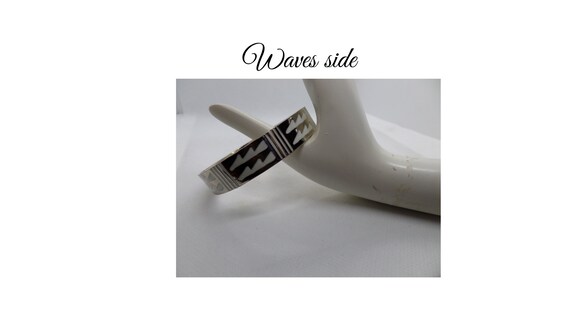 Solid silver and enamel rigid wave designed bangle - image 5
