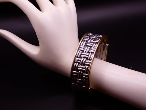 Cross hatch basket weave silver patterned bangle.… - image 1