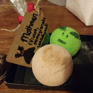 Cryptid Bathbomb Combo Set of three 8 oz each- Alien, Mothman, Bigfoot bath bomb- With Shea Butter and Fragrance Oil image 6