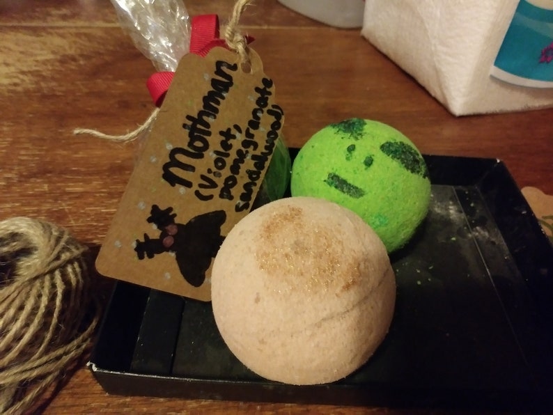 Cryptid Bathbomb Combo Set of three 8 oz each- Alien, Mothman, Bigfoot bath bomb- With Shea Butter and Fragrance Oil image 6