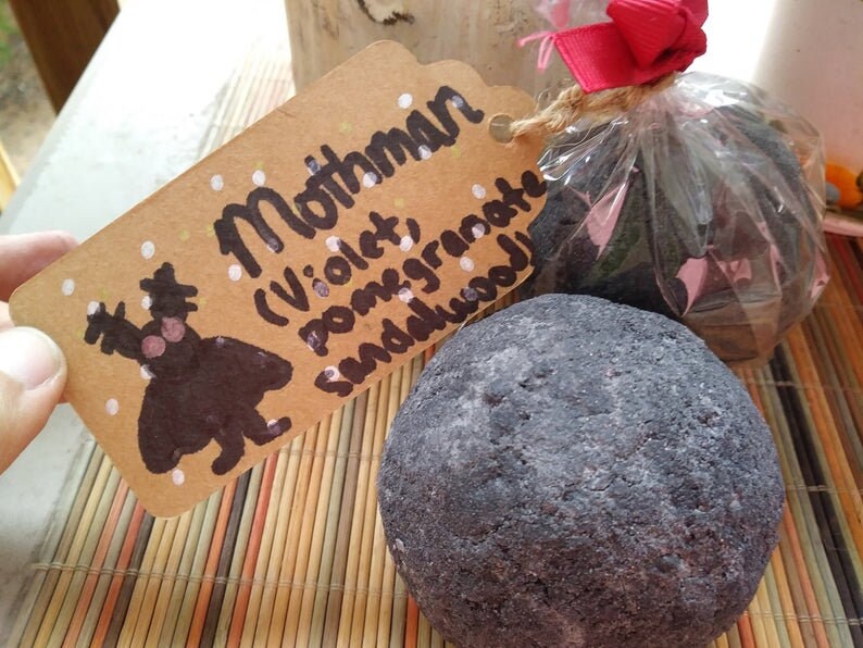 Cryptid Bathbomb Combo Set of three 8 oz each- Alien, Mothman, Bigfoot bath bomb- With Shea Butter and Fragrance Oil image 9