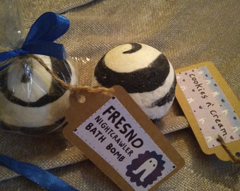 Fresno Nightcrawler Bath bomb (2.75 Inch) w/ shea butter - Cryptid bathbomb Scent: Cookies 'n Cream