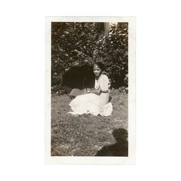 Vintage Snapshot ~ Lovely Black Woman Holding Parasol ~ Vintage Photo S28