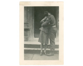 Just Married Kiss ~ Small Vintage Snapshot ~ Couple Kissing in Passionate Embrace ~ Vintage Photo C18