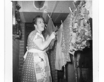 Laundry Day ~ Vintage Snapshot ~ Woman in Apron Hanging Wash on the Clothes Line ~ Candid Vintage Photo S7