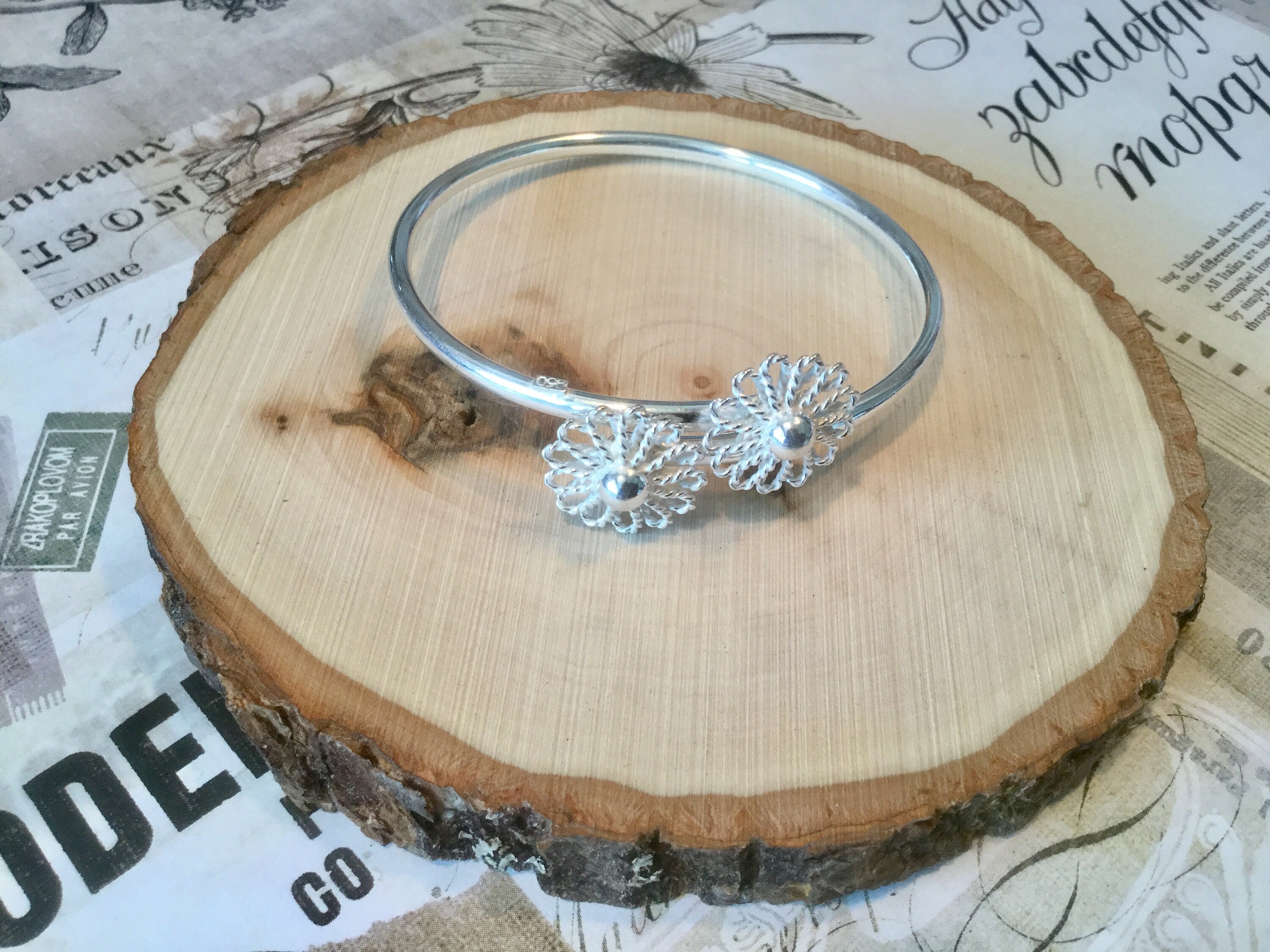 デイジーカフブレスレット、スターリングシルバー、フラワーカフ