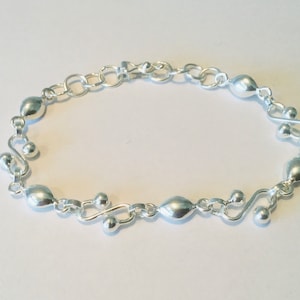 Silver Ball Bracelet~Sterling Silver Bracelet~Dainty Ball Silver Bracelet~Handmade Solid Bracelets, Gift for Daughter