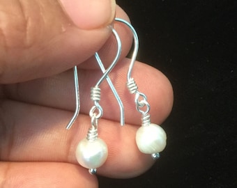 Freshwater Pearl Earrings, Bridesmaid Jewelry, Bridal Pearl Drop Earring, Wedding Gift