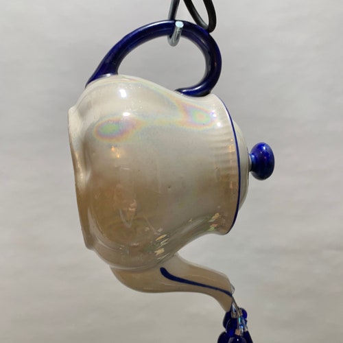 Nauti Little shops Teapot Crystal and Glass Beaded Suncatcher Great Gift For Housewarming Birthday Valentine Mothers Day Sparkling In The Kitchen
