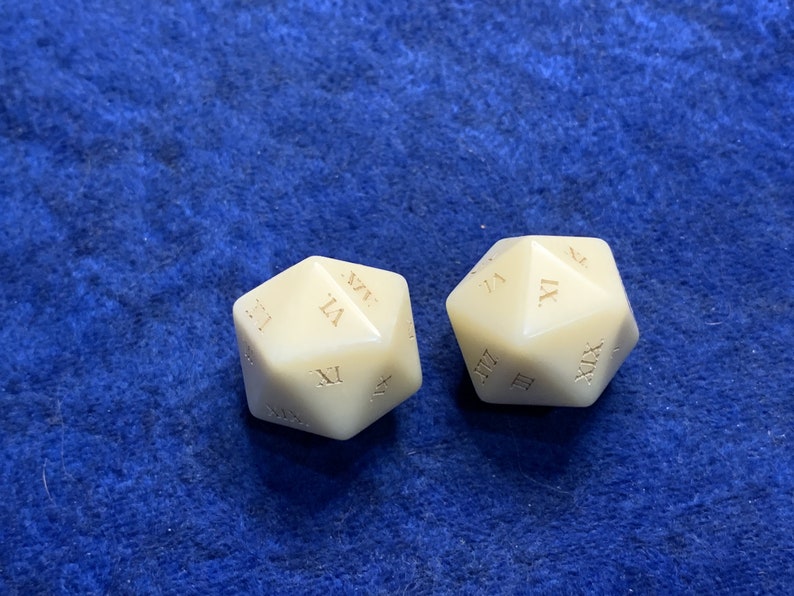 Roman Numeral D20 Die Custom Opaque D20 16mm Gaming Tabletop RPG Dice Roleplay CCG Board Cards Games Marker Tokens Count