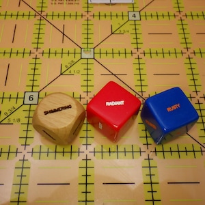 RPG Condition D6 Dice - Custom 16mm Tabletop Randomizer: Broken, Rusty, Fair, Polished, Shimmering, Radiant – TTRPG Gaming & Loot Tool