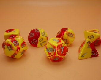 16mm 7 Die Dice Polyhedral Set - Red and Yellow with Silver - RPG Tool Tabletop Roleplay Games Supply CCG Card Board Random Tokens Counters