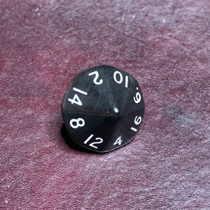 D16 Sixteen Sided Dice Opaque Die Tabletop Gaming RPG Roleplay CCG Board Games Tokes Markers Counting Counters Random Roll Decisions Make Black