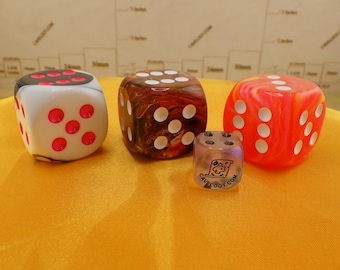 30mm Jumbo D6 Dice - Large Festive Collection - Oversized Dice for RPG and D&D - Unique Board Game Counters and Markers