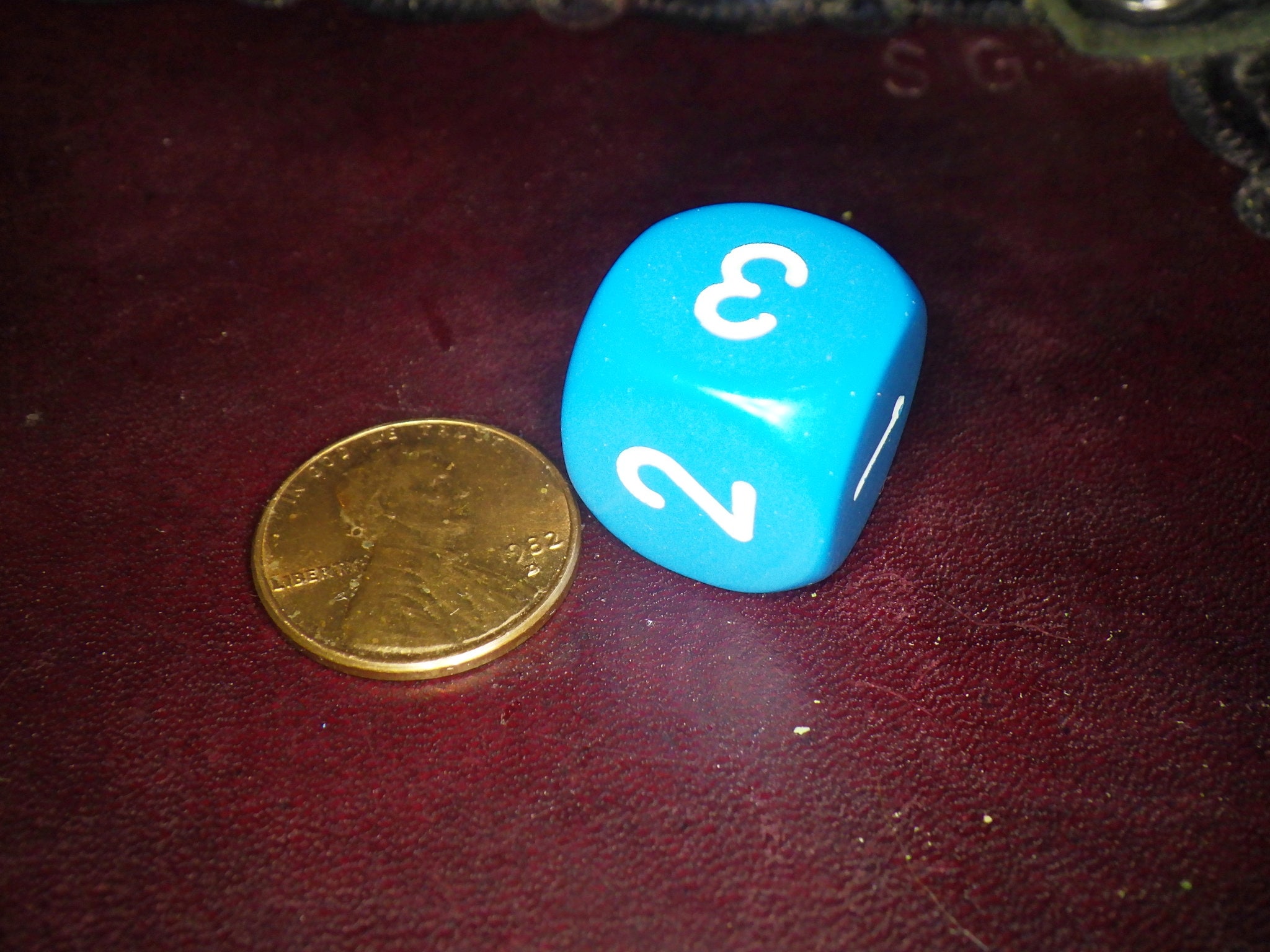 16mm D3 Three Sided Dice - Pink or Blue 1-3 Six Sided Die for DND