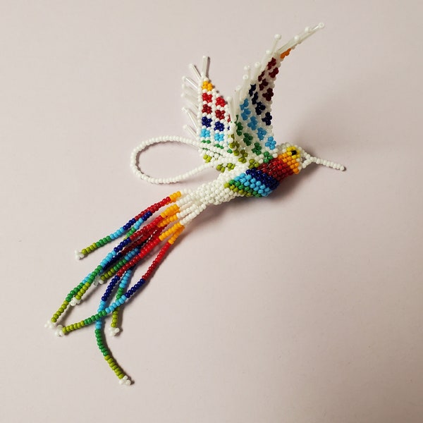Kit colibri en perles blanches avec motif et fournitures