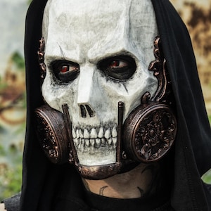 THE GATE KEEPER (Resin Full-Face Skull Gas Mask)