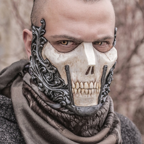 THE RAIDER (Resin Half-Face Skull Mask)