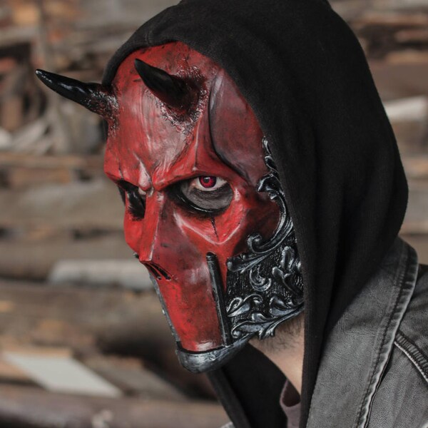 THE DEVIL (Resin Full-Face Devil Mask)