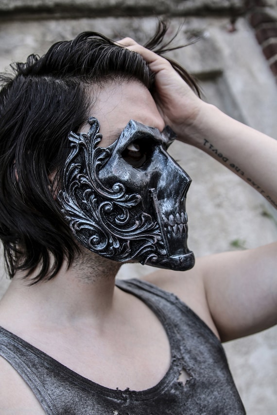 hardwerkend Kaal oppakken THE KNIGHT Resin Full-Face Skull Mask - Etsy België