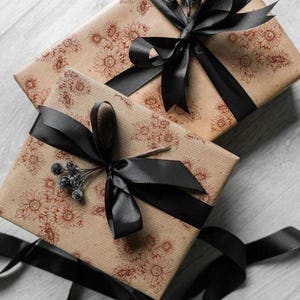 Sunflower Wrapping Paper – Rustic Holiday Gift Wrap – Hand-Illustrated Winter Floral Design for Christmas, Birthdays & Seasonal Gifts
