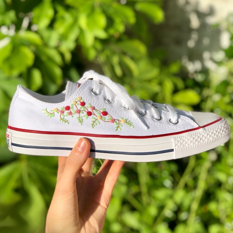 Custom Woman Chuck Taylor Converse Embroidered Pink Rose Bush Etsy