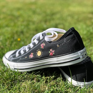 Embroidered bees and floral classic black Chuck Taylor Converse