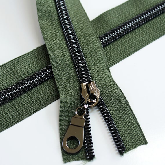 5 Green Nylon Zipper Tape - 3 Yards - Includes 6-#5 Nylon Zipper Pulls - So  You Need Hardware