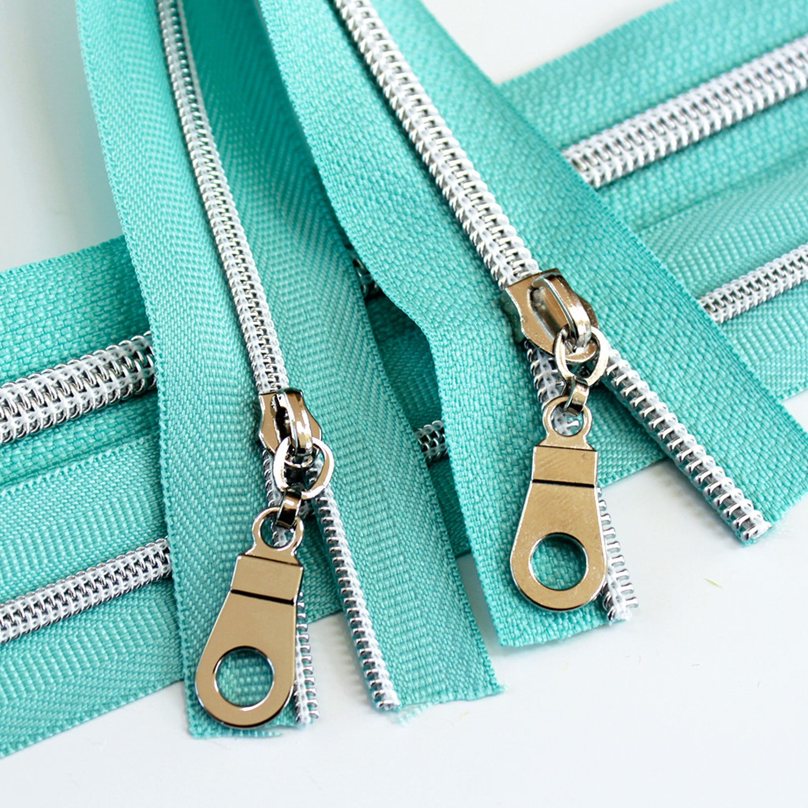 Size 3 Aqua Zipper with Silver Coil 5 yards & 15 Regular Etsy.de