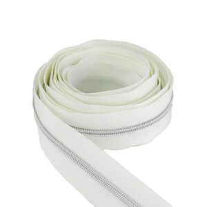Size # 3 Off White Zipper with Silver Coil - 5 yards & 15 Regular (Donut) Zipper Pulls