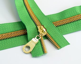 Size #5 Spring Green Zipper with Gold Coil - 5 yards & 15 Regular (Donut) Zipper Pulls