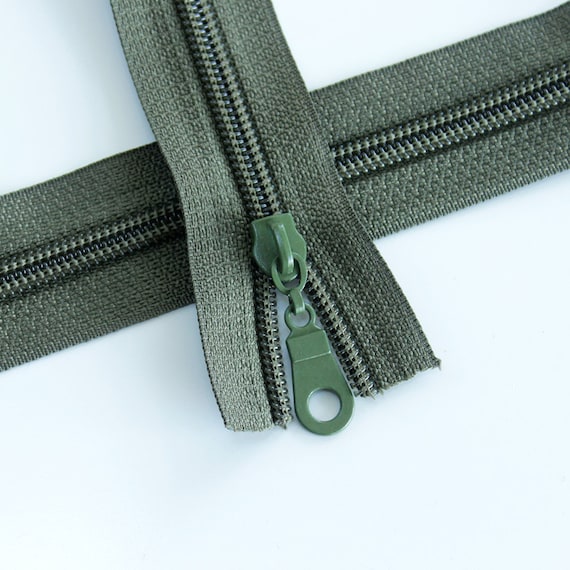 Size #5 Dark Green Zipper with Antique Bronze Coil - 5 yards & 15 Regular  (Donut) Zipper Pulls