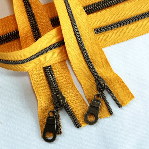 Size #5 Charcoal Zipper with charcoal coil - 5 yards & 15 Regular (Donut)  Zipper Pulls
