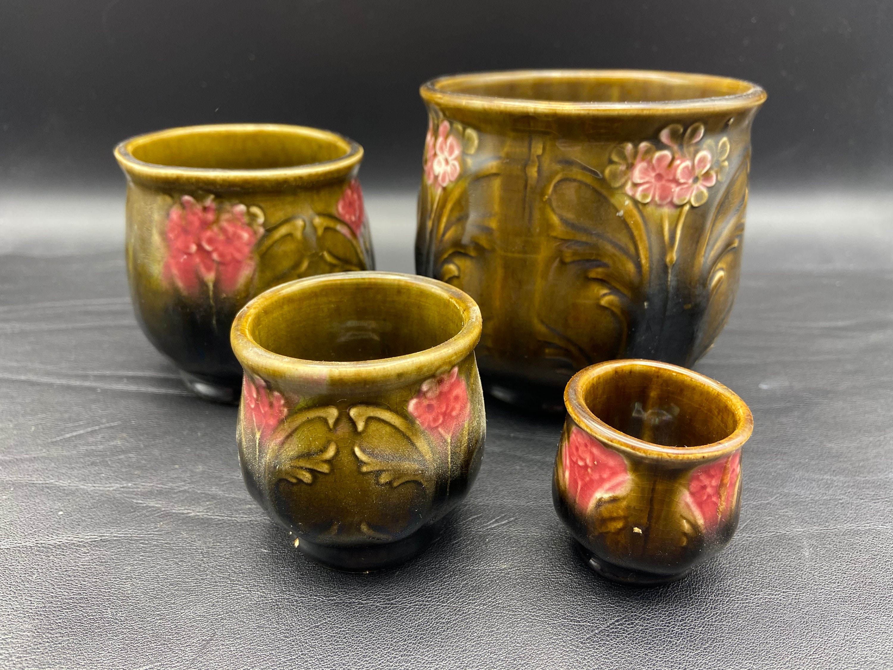 4 Cache Pot Antique Français Majolique. Art Nouveau. 1910 La Manufacture d'onnaing.