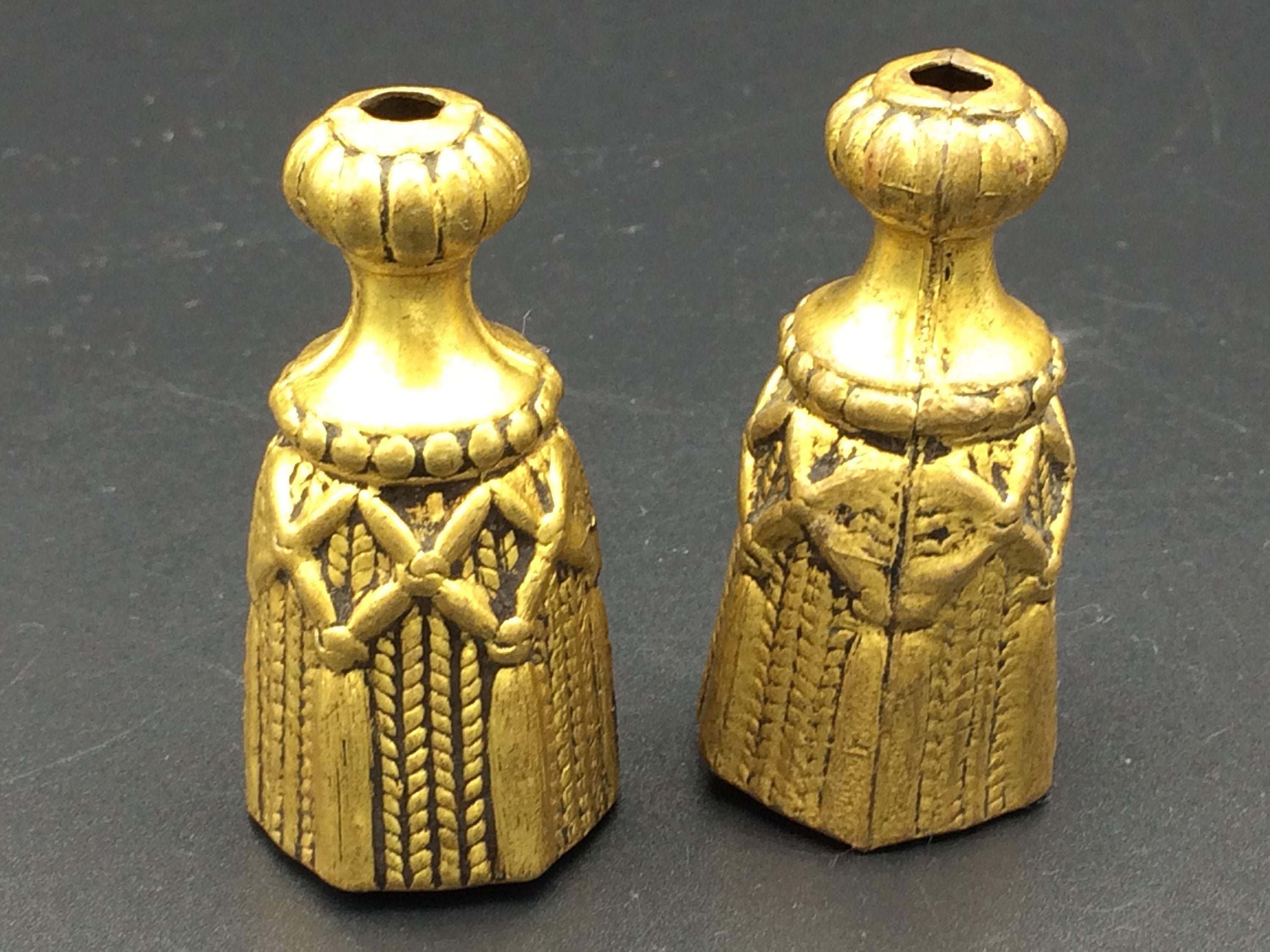 Une Paires de Cordon Doré Antique Tirer Gland Français Draperie Gardien.