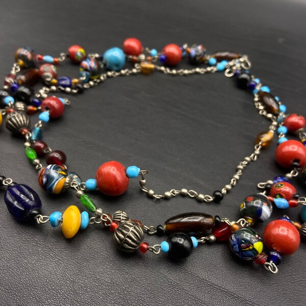 Sautoir vintage en perles de Murano. Collier pour femme.