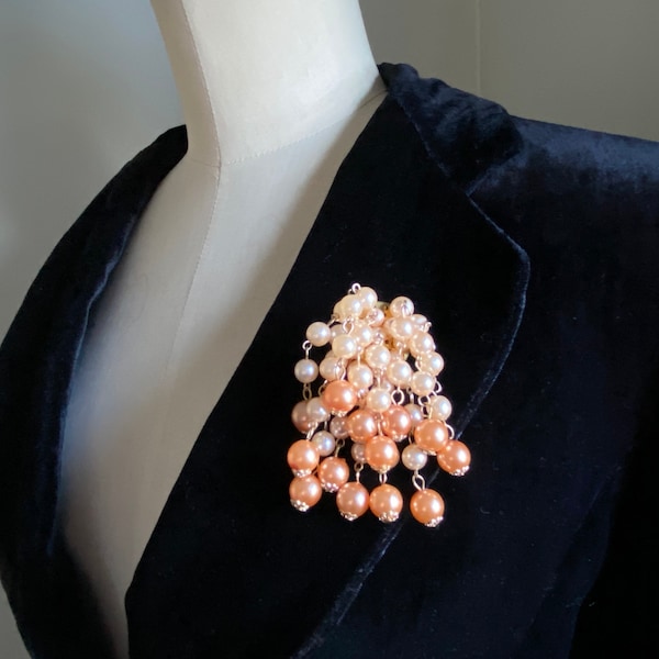 Vintage brooch with dangling pearls. Faux Pearl brooch. Brooch for women.