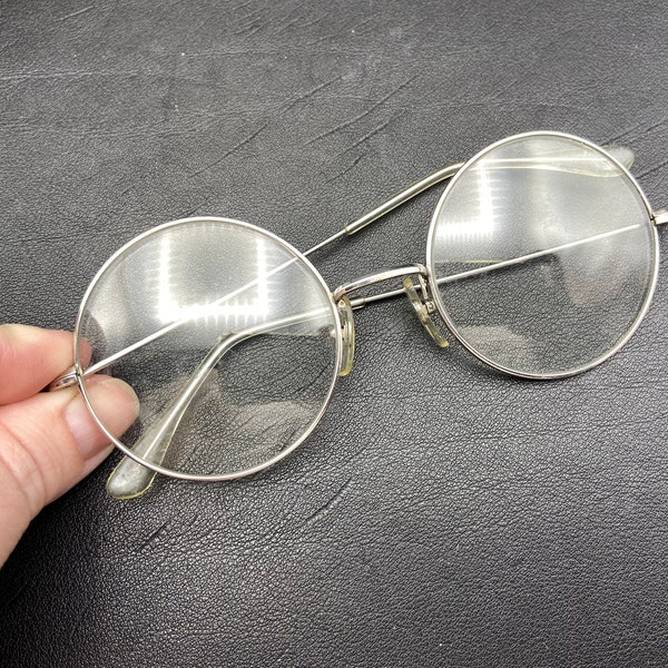 Vintage Verres à monture ronde en métal, enfant ou petit adulte, années 1920, lunettes, Wiltshire, Optical Collectible, Old Reading Glasses.