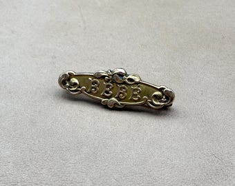Ancienne Broche Plaqué Or Avec Motif Bébé - Bijou Vintage Occasion