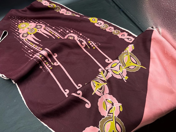 Echarpe ART NOUVEAU  vintage en soie de rose parme et chocolat. Boho chic authentique.