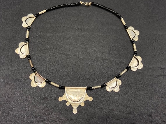 Tuareg Handmade vintage beaded necklace. Black pe… - image 1