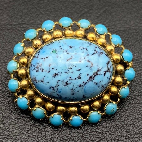 Broche vintage. avec cabochon verre tchèque  couleur turquoise.