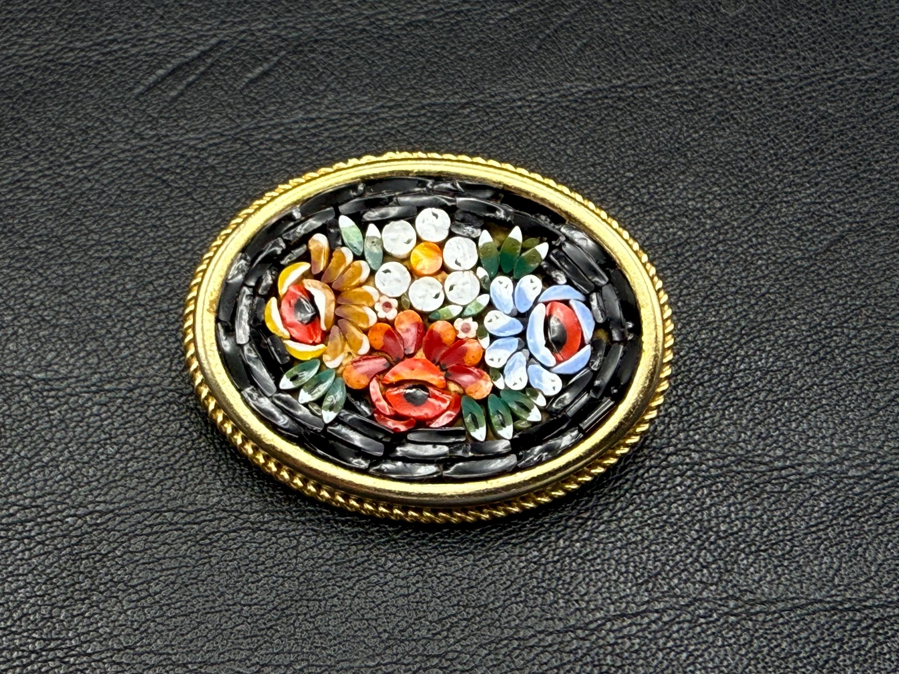 Broche Vintage Italienne Micro-mosaïque – Forme Rose, Argenté