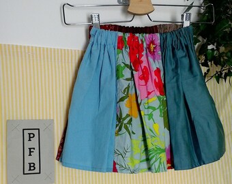 children's skirt, for 3-6 year olds, "grows with the child", always with generous pockets